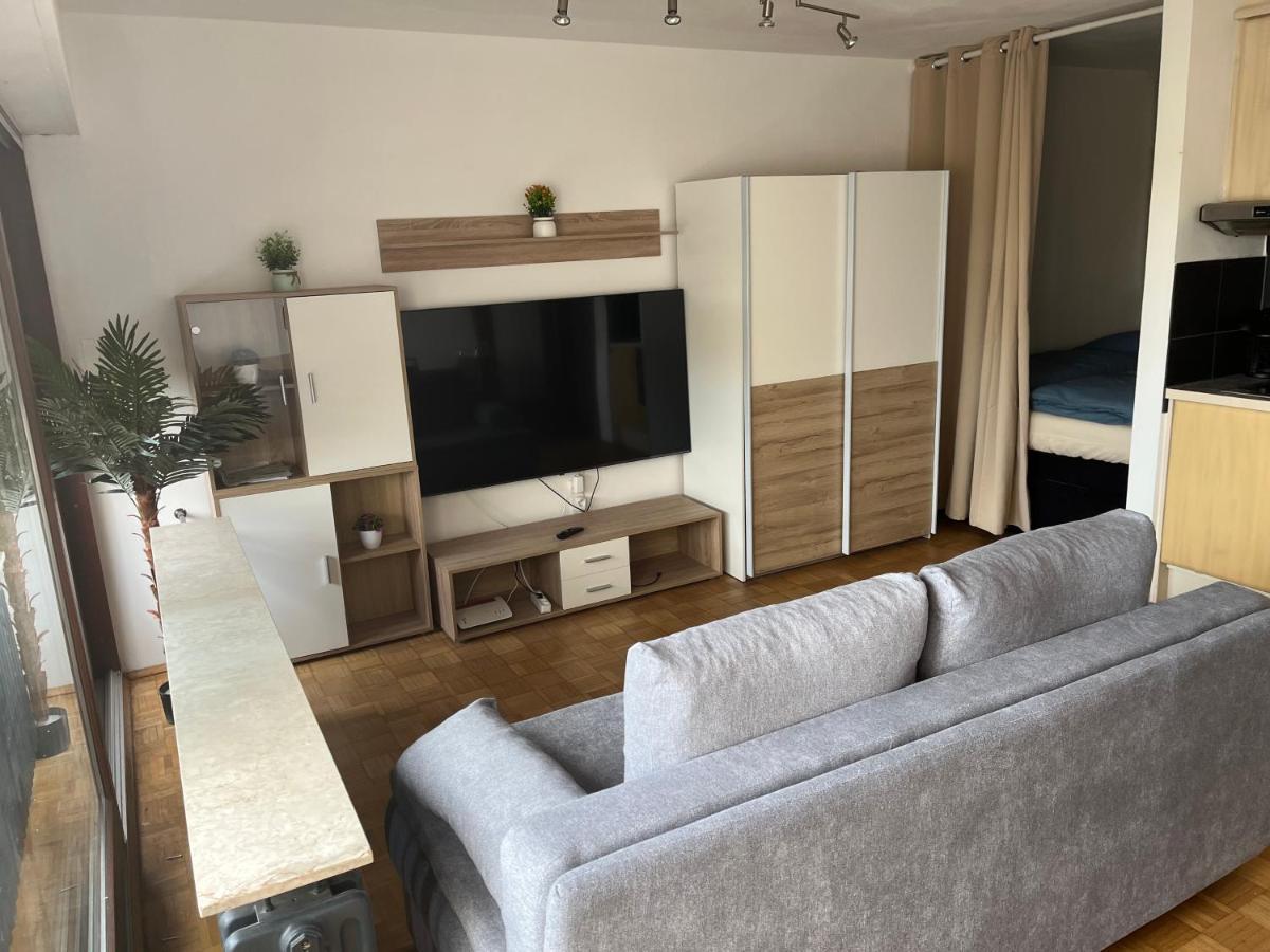 Apartment Naehe Hauptbahnhof Und Innenstadt Würzburg Exterior foto
